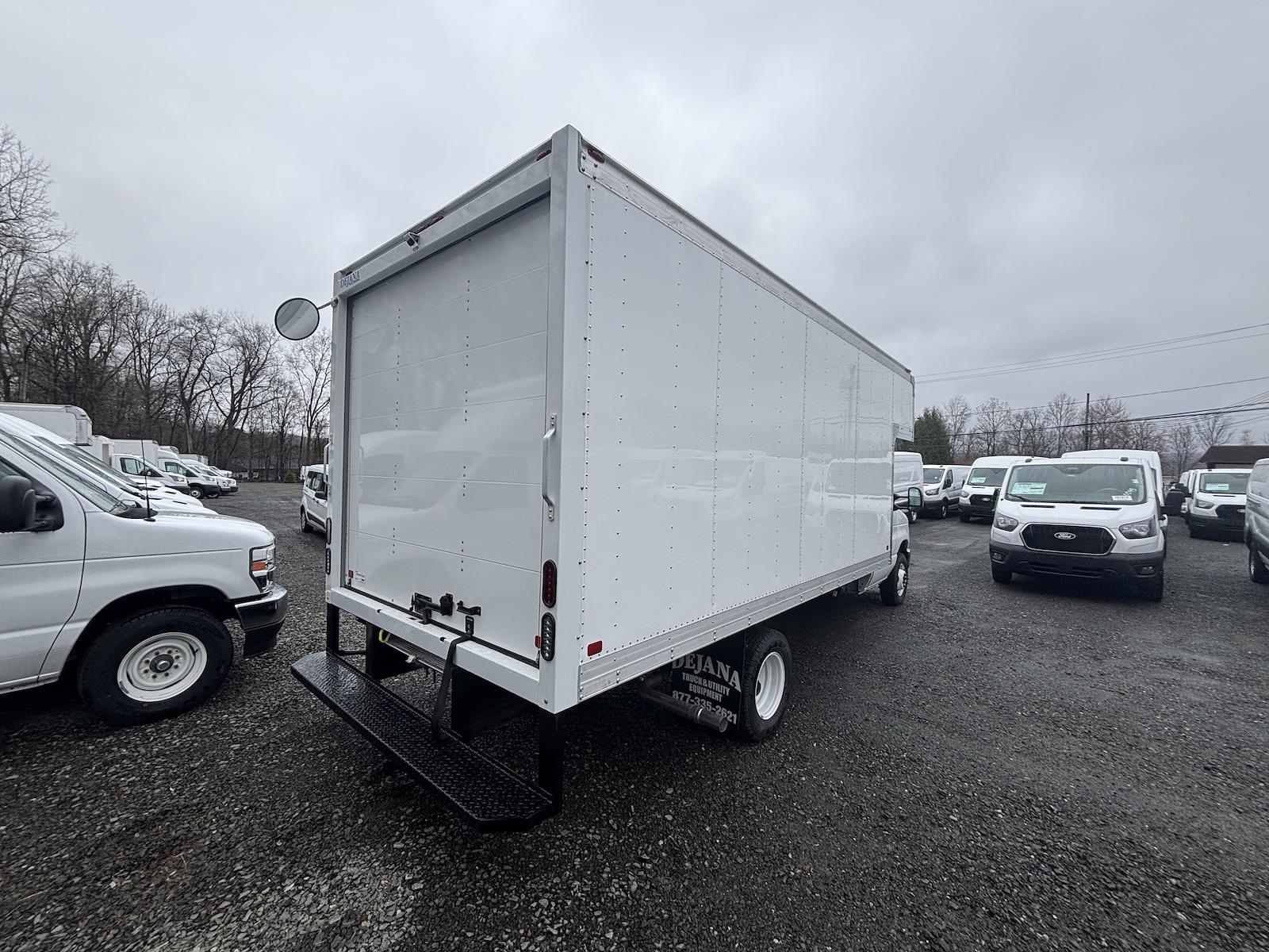 New 2026 Ford E-350 - photo 11