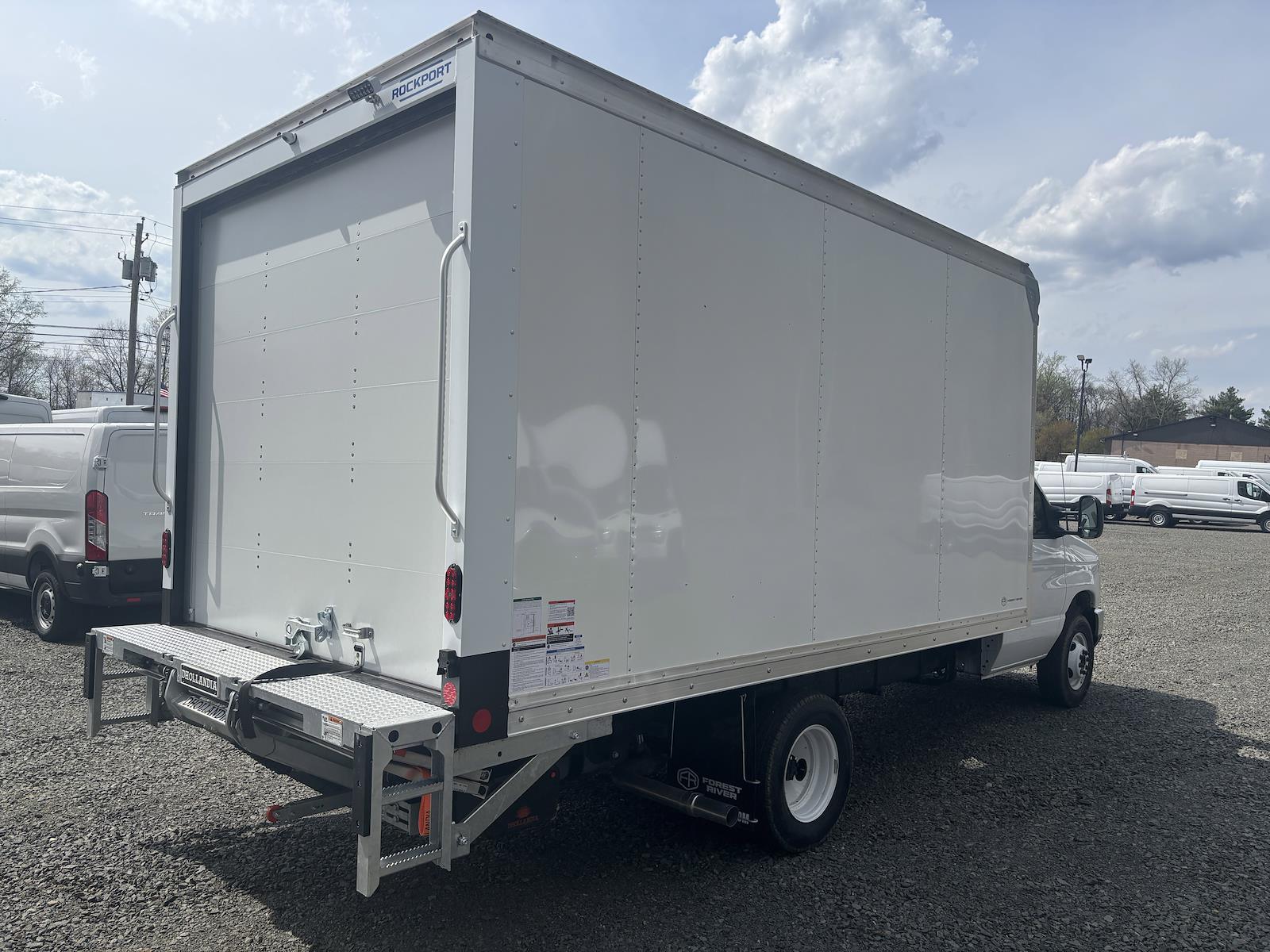 New 2026 Ford E-350 - photo 14
