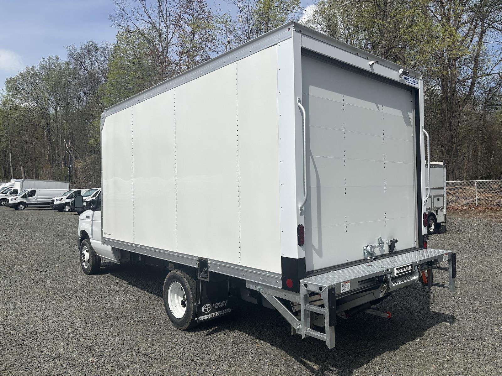 New 2026 Ford E-350 - photo 2