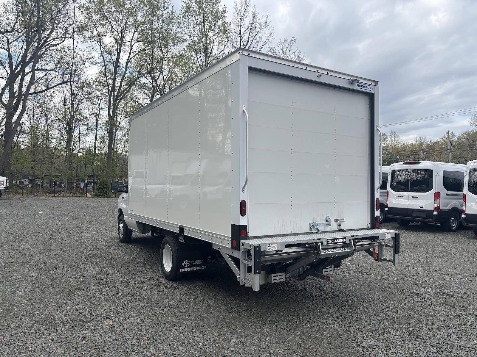New 2026 Ford E-350 - photo 2