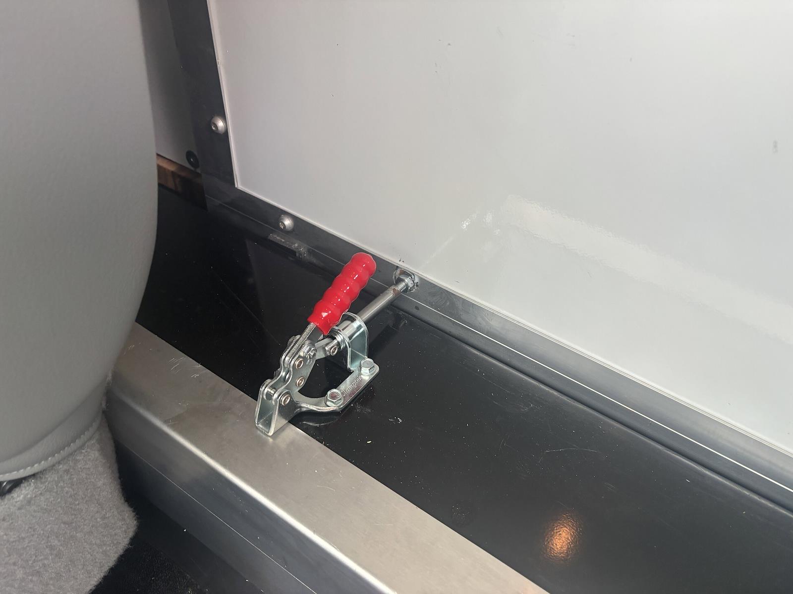 New 2027 Ford E-450 - photo 13