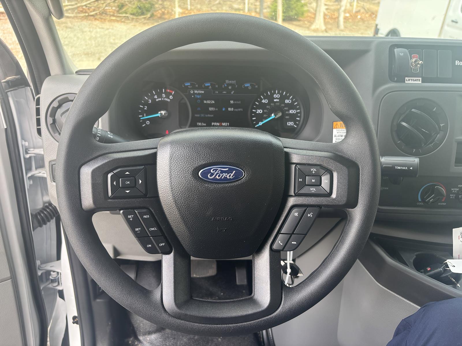 New 2027 Ford E-450 - photo 23