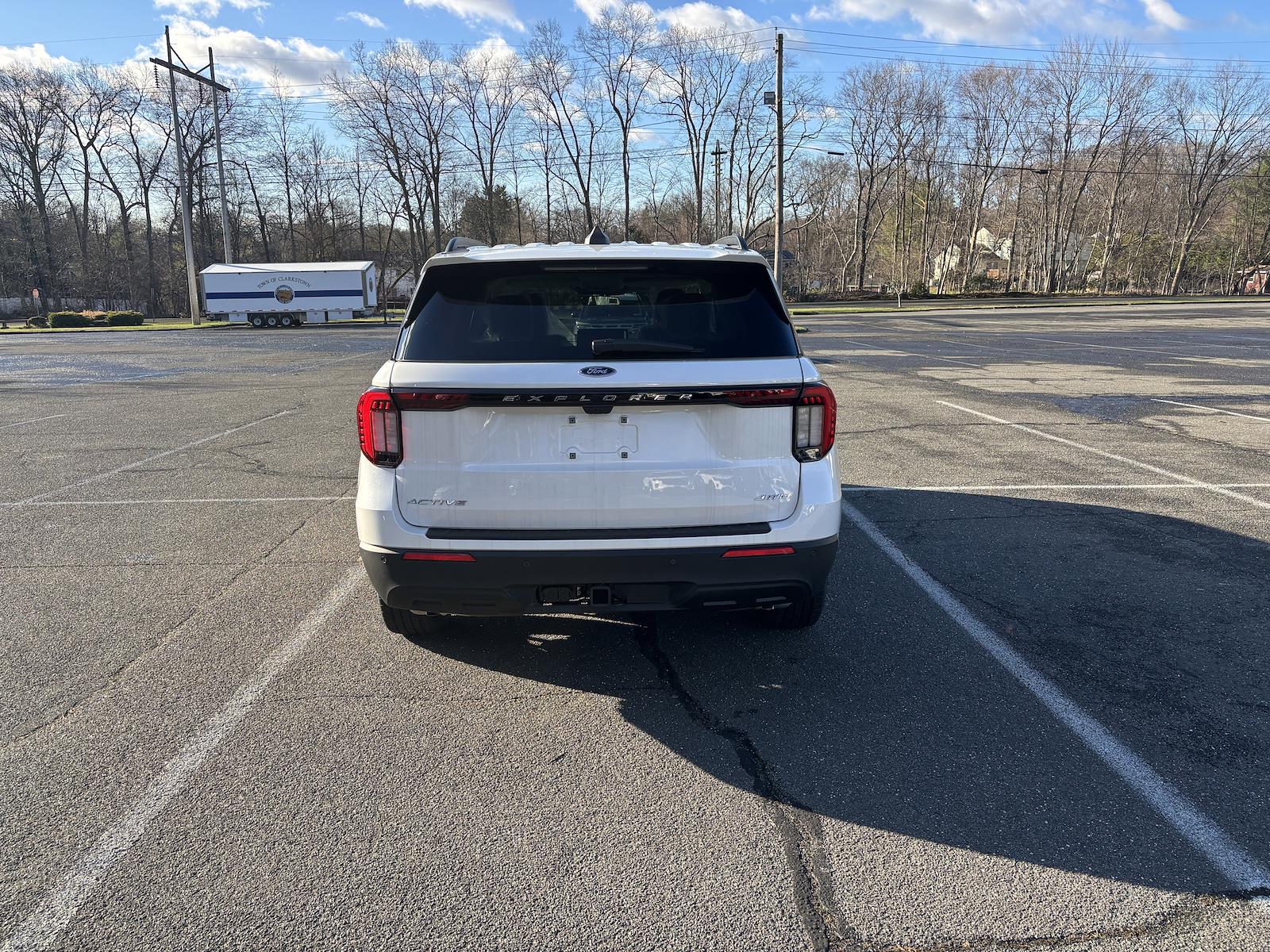 New 2026 Ford Explorer - photo 7