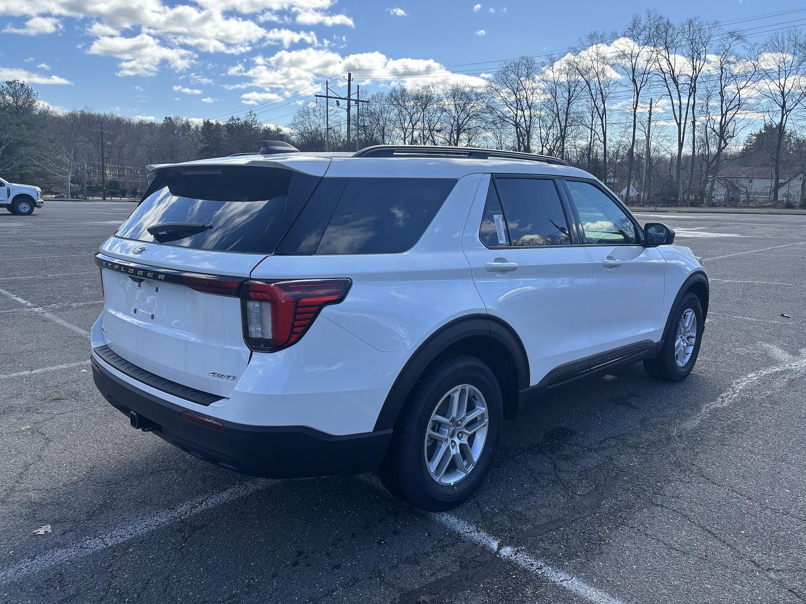 New 2026 Ford Explorer - photo 9