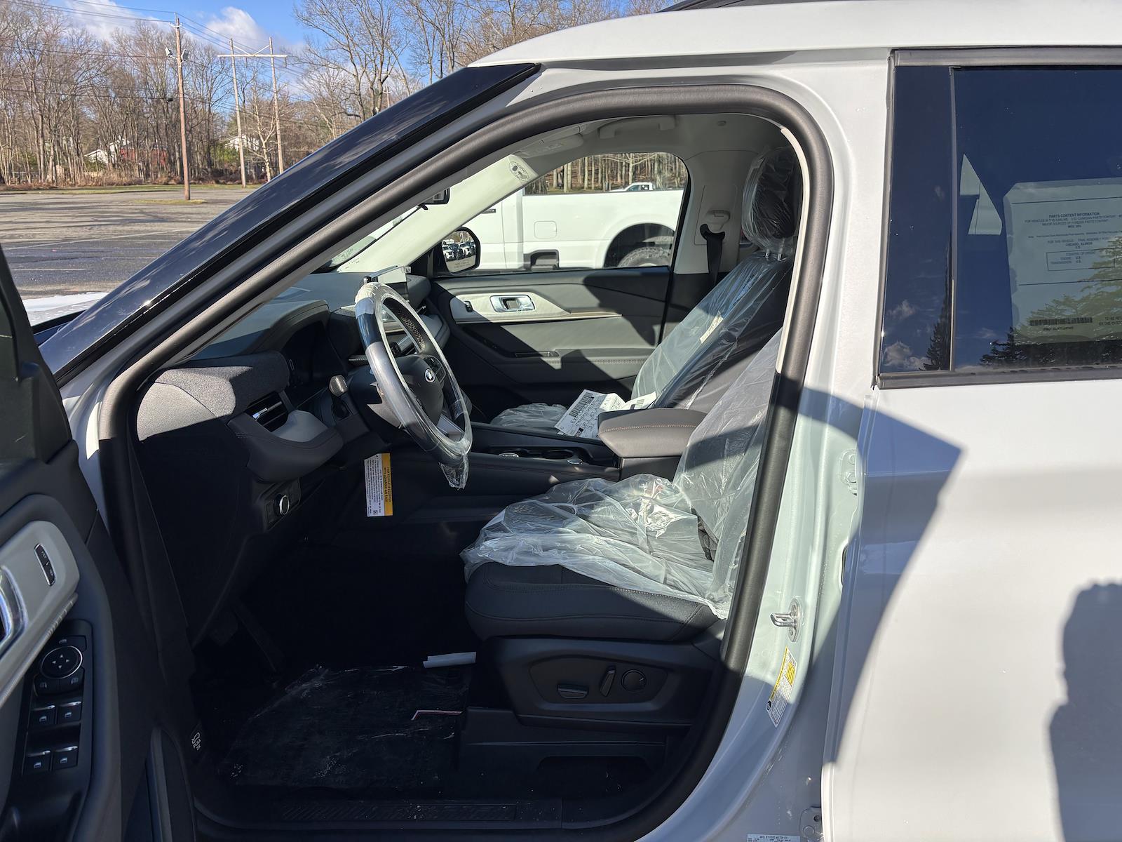 New 2026 Ford Explorer - photo 14