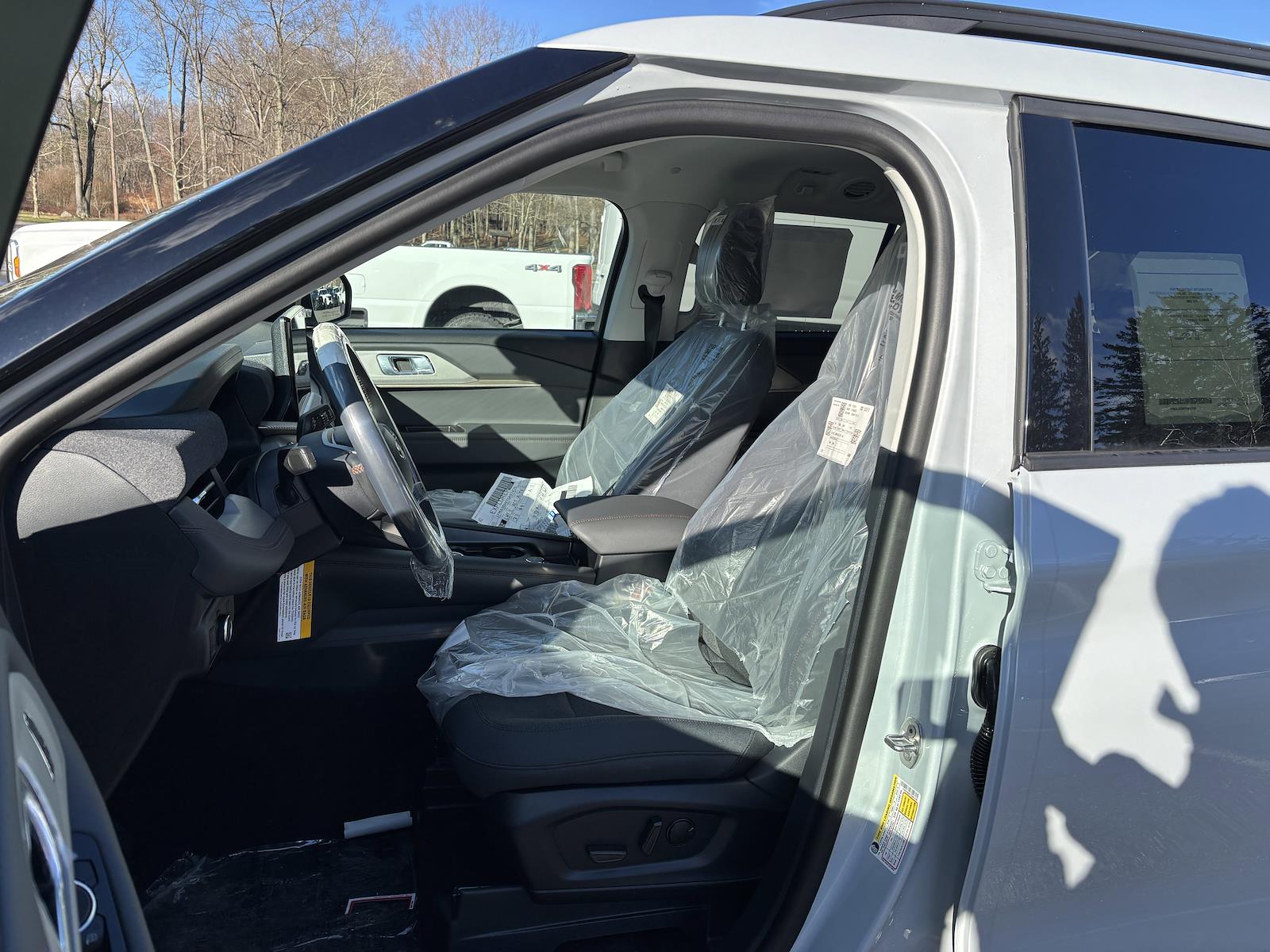 New 2026 Ford Explorer - photo 16