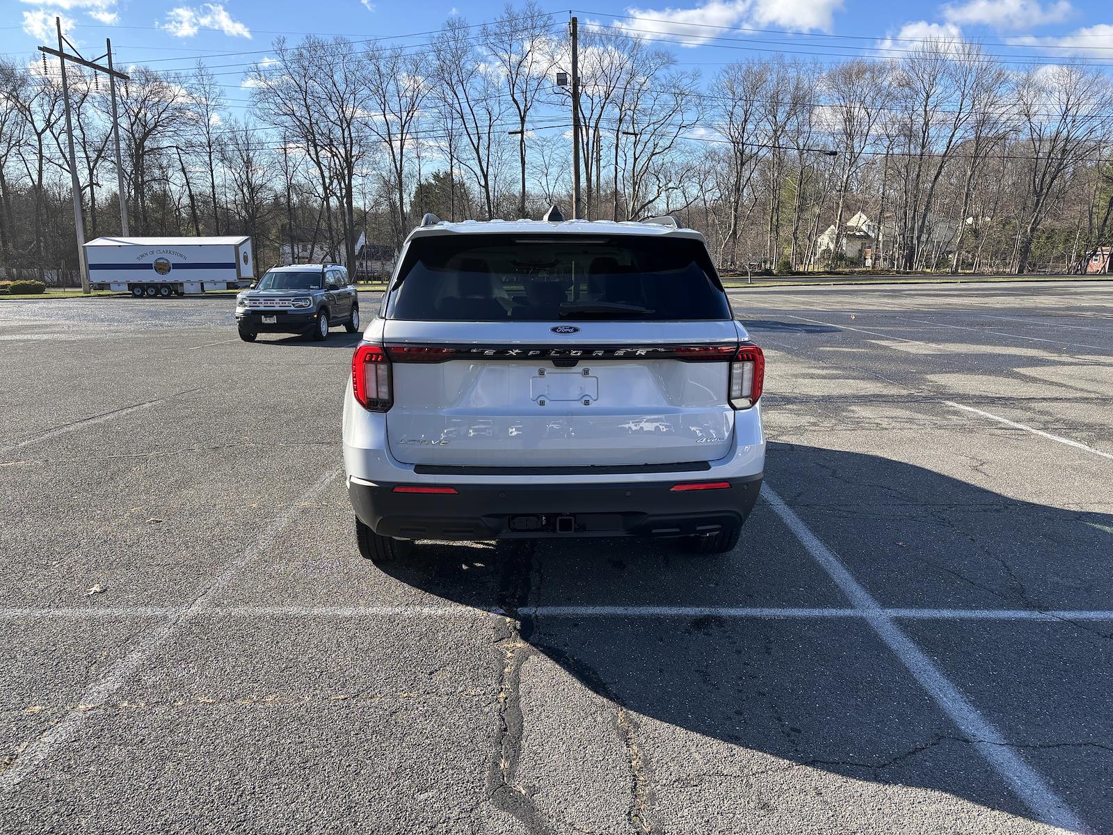 New 2026 Ford Explorer - photo 7
