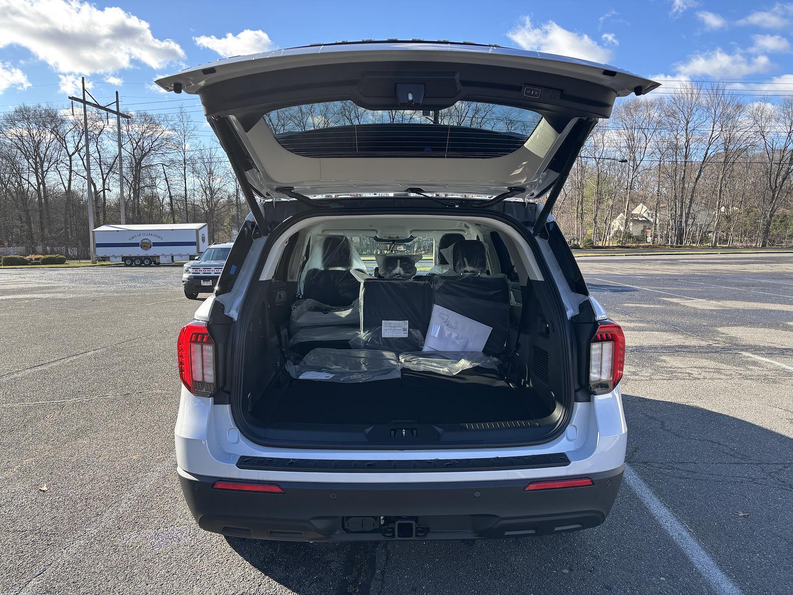 New 2026 Ford Explorer - photo 8