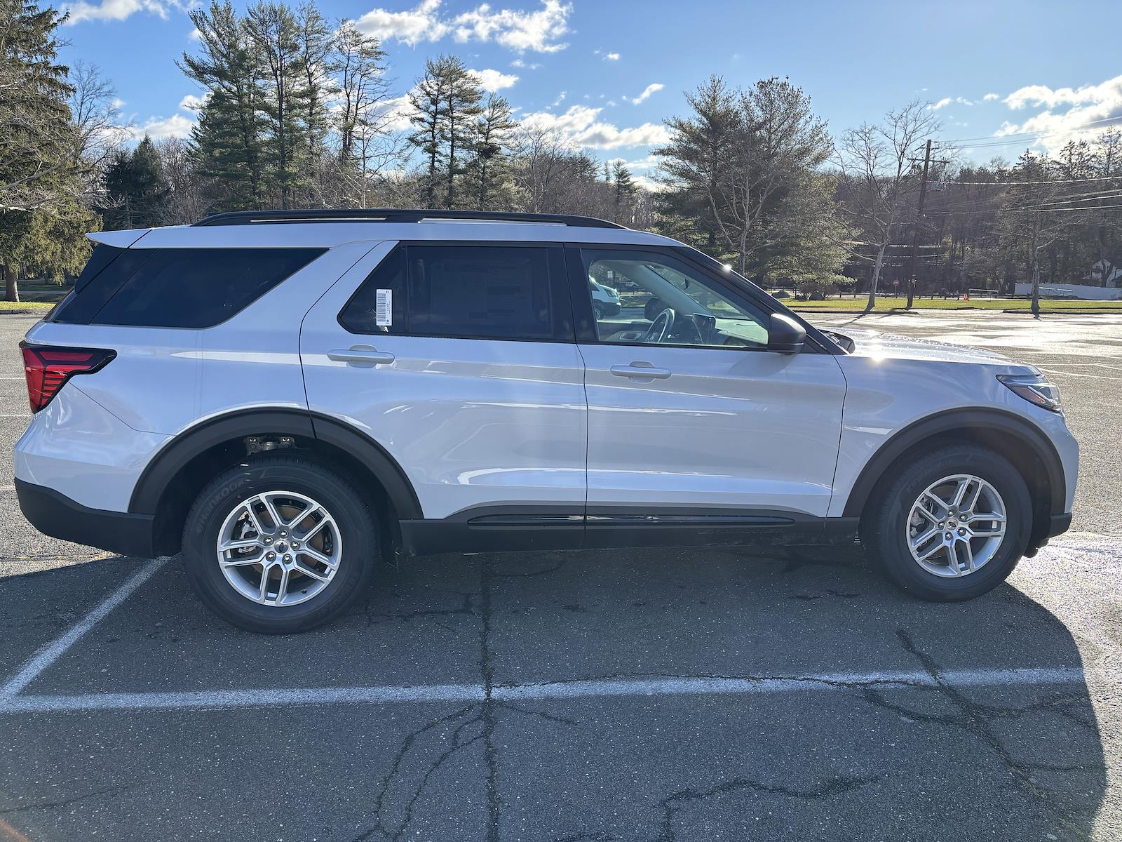 New 2026 Ford Explorer - photo 10