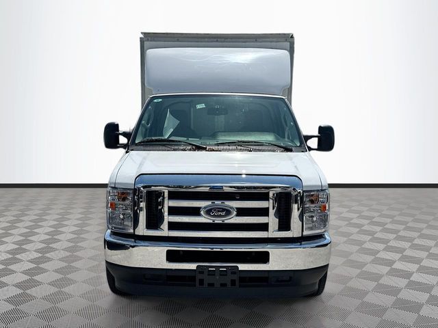 New 2025 Ford E-350 - photo 5