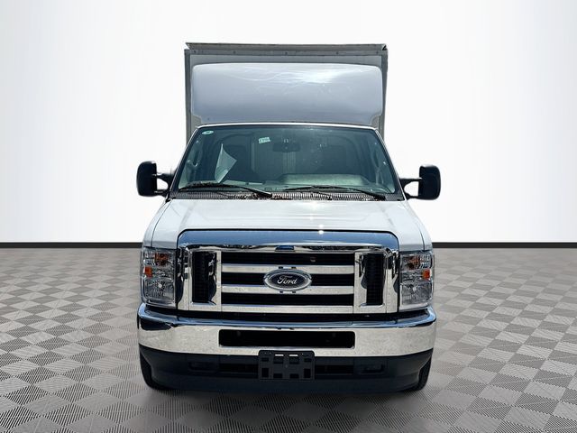 New 2025 Ford E-350 - photo 5