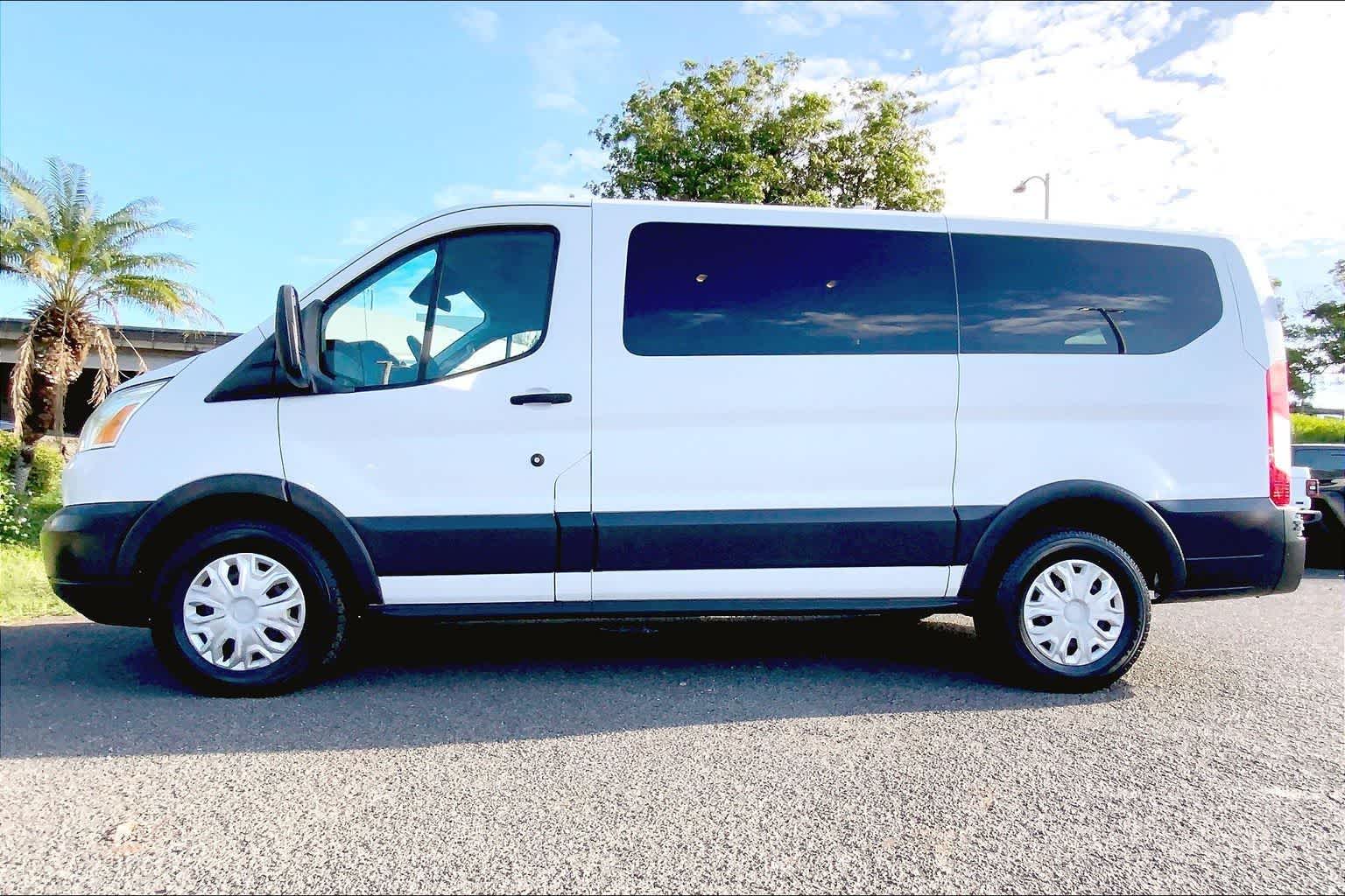 Used 2015 Ford Transit 150 - photo 5