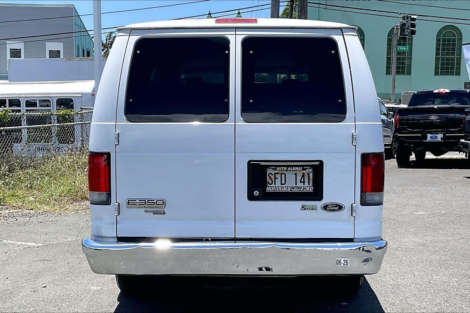 Used 2014 Ford E-350 - photo 7