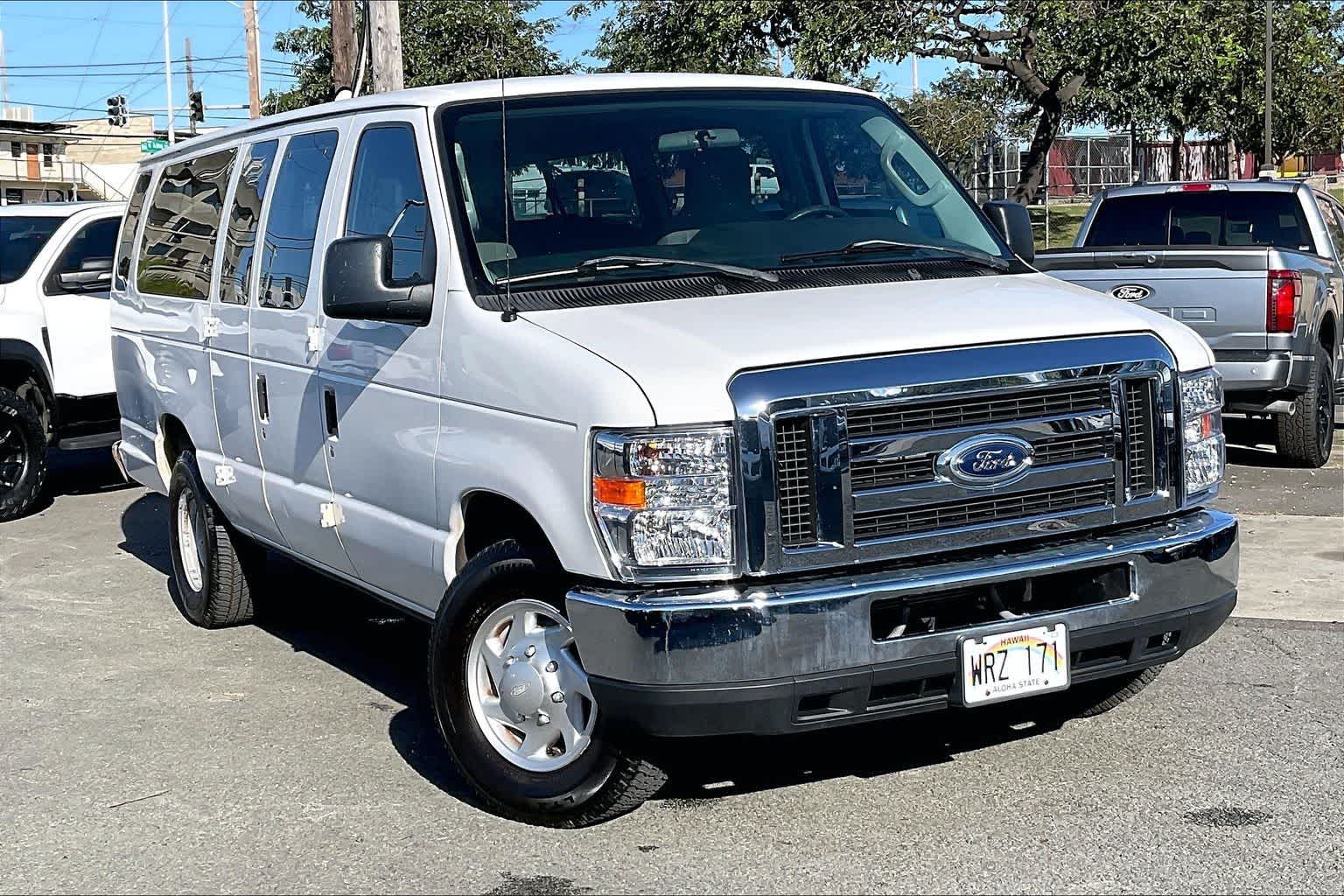 Used 2011 Ford E-350 - photo 23