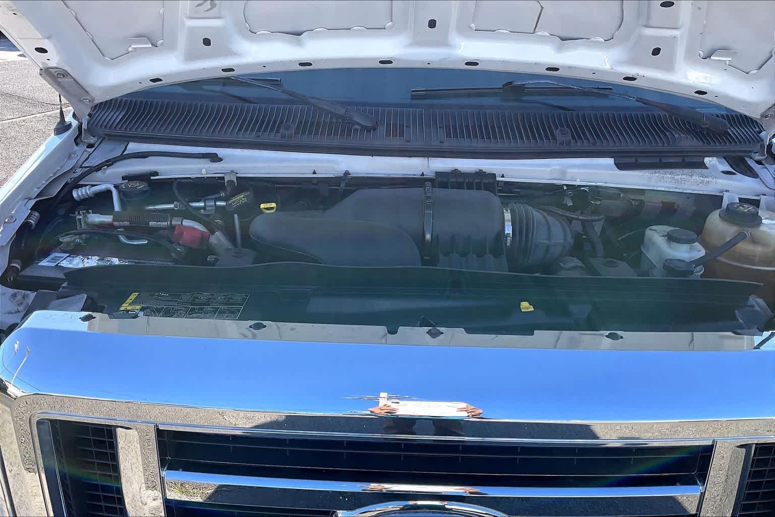 Used 2011 Ford E-350 - photo 11