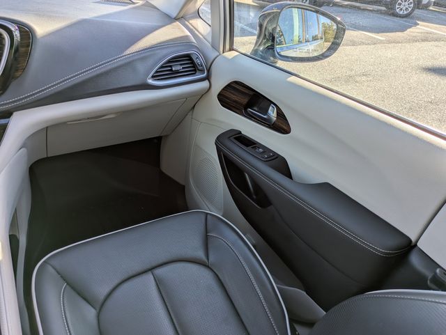 Used 2024 Chrysler Pacifica - photo 18