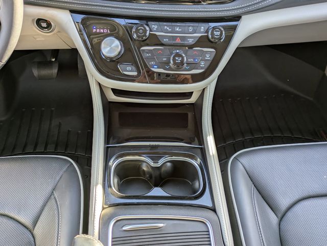 Used 2024 Chrysler Pacifica - photo 20