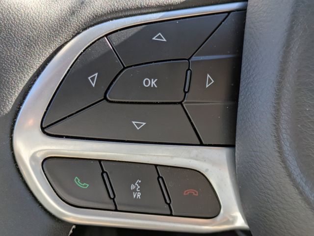 Used 2024 Chrysler Pacifica - photo 27