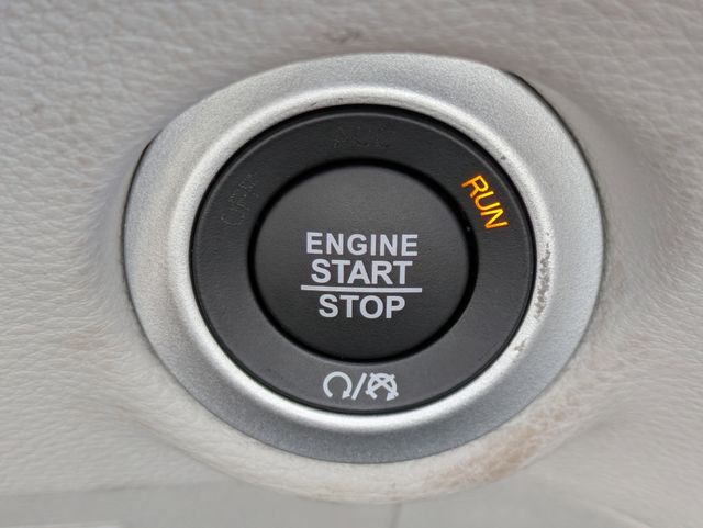 Used 2024 Chrysler Pacifica - photo 30