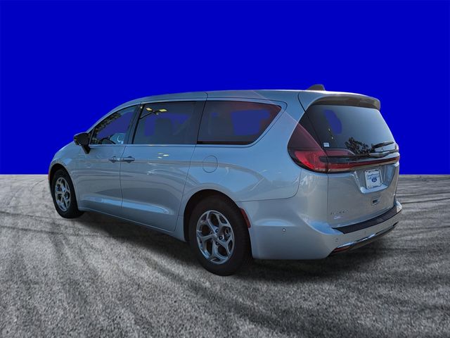 Used 2024 Chrysler Pacifica - photo 8