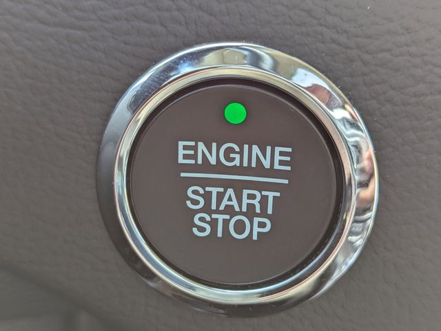 Used 2024 Ford Edge - photo 29
