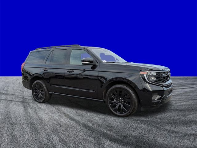 Used 2025 Ford Expedition - photo 2