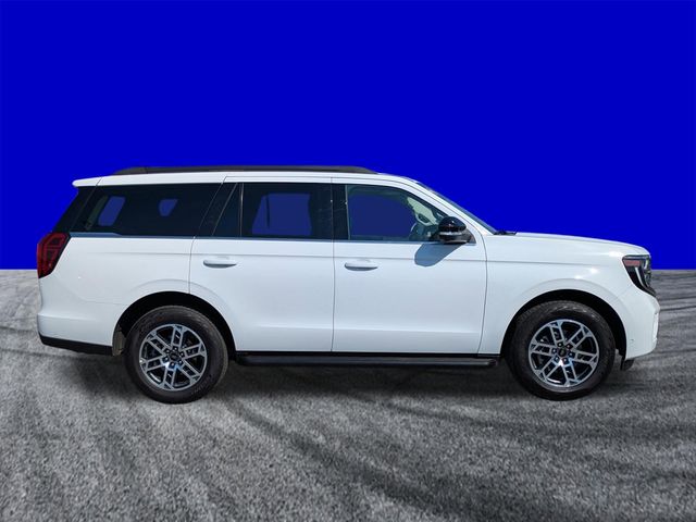 Used 2025 Ford Expedition - photo 5