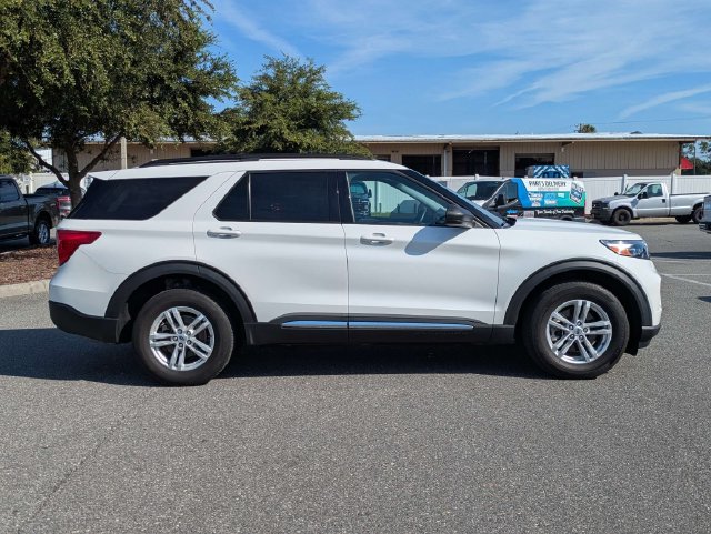 Used 2023 Ford Explorer - photo 2