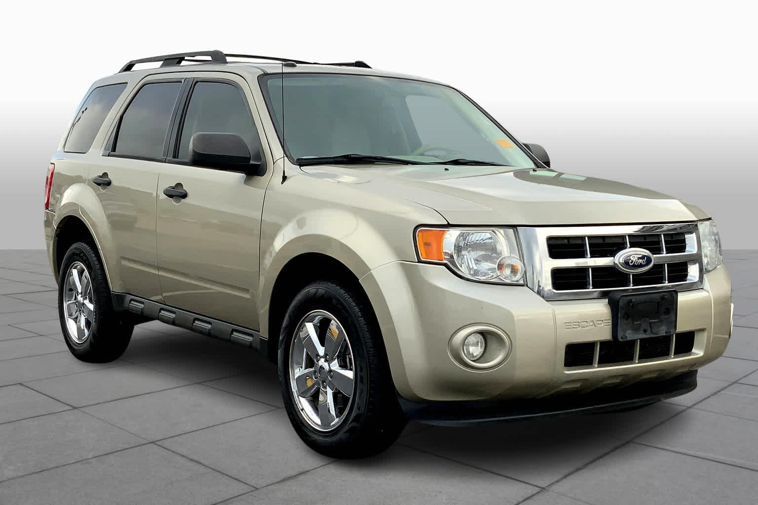 Used 2012 Ford Escape - photo 1
