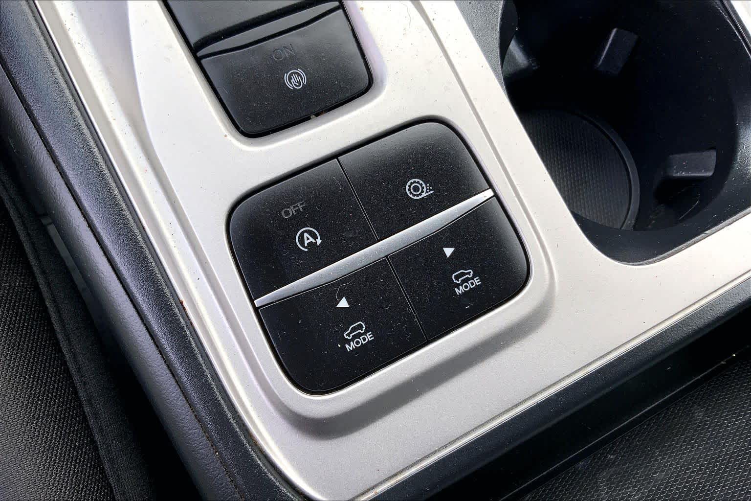 Used 2020 Ford Explorer - photo 31