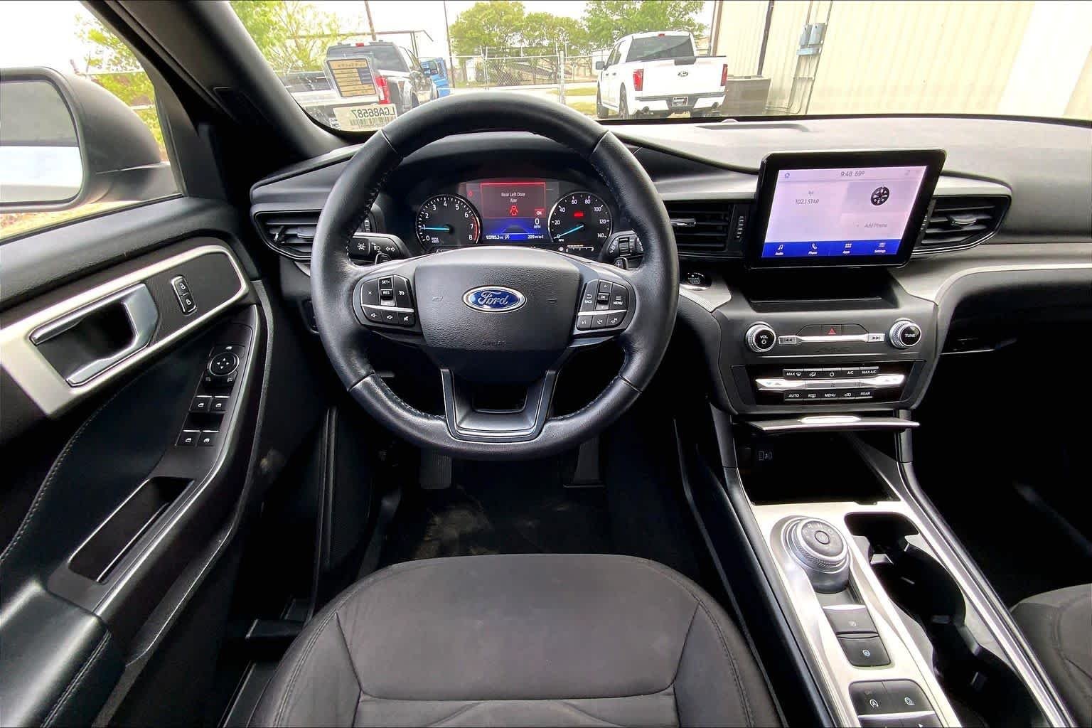 Used 2020 Ford Explorer - photo 8