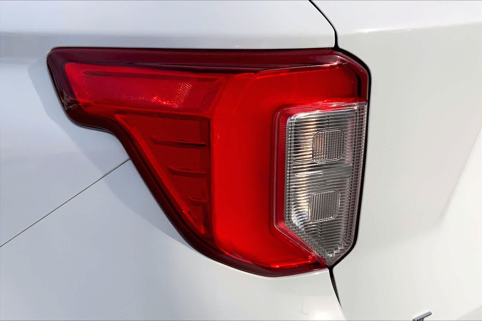 Used 2021 Ford Explorer - photo 26