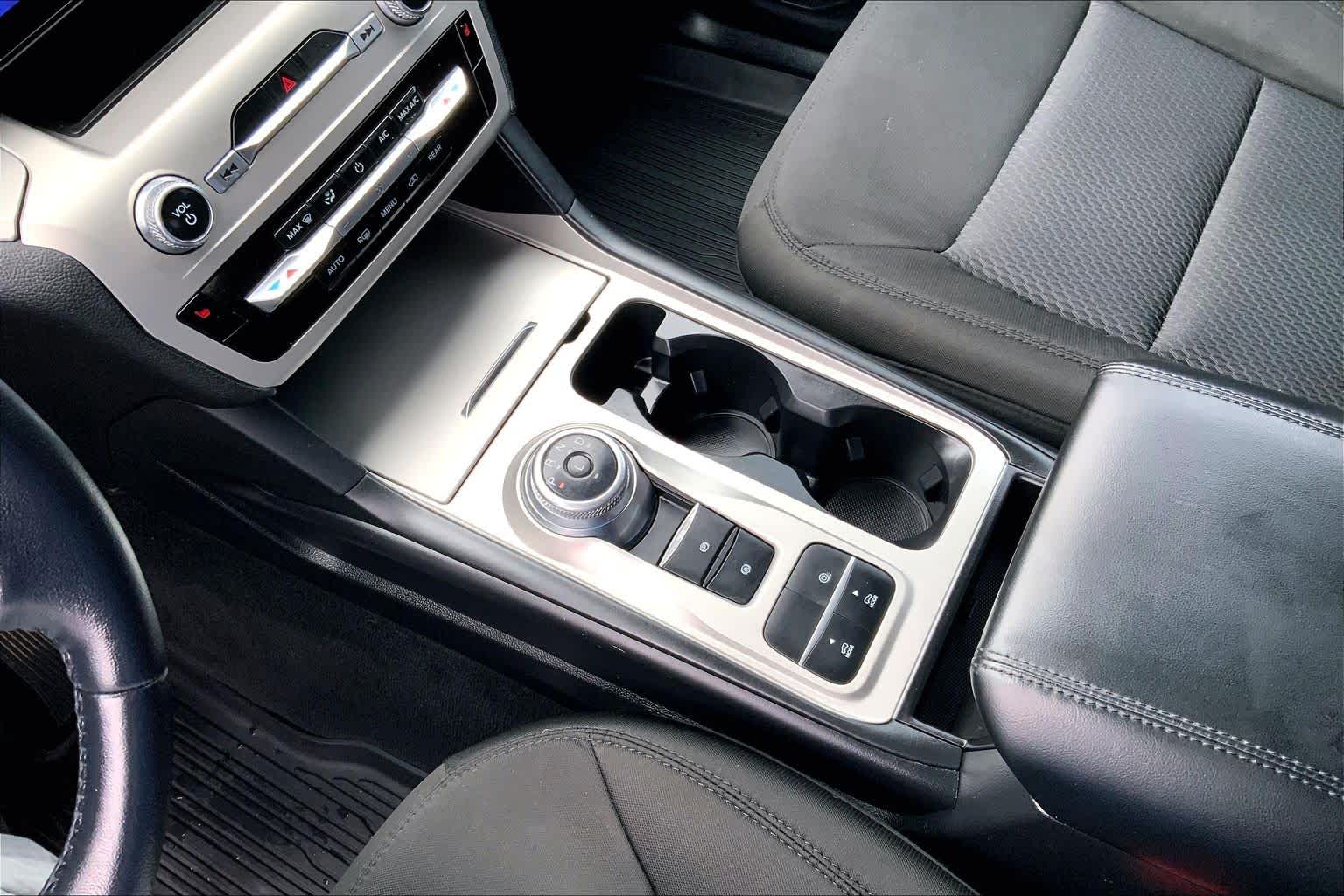 Used 2022 Ford Explorer - photo 16