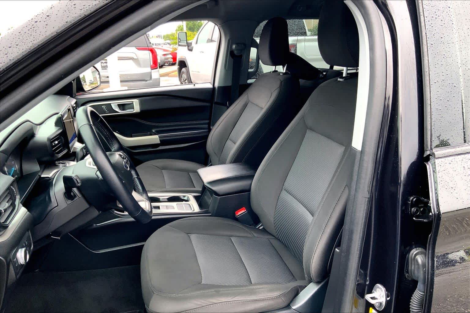 Used 2022 Ford Explorer - photo 10