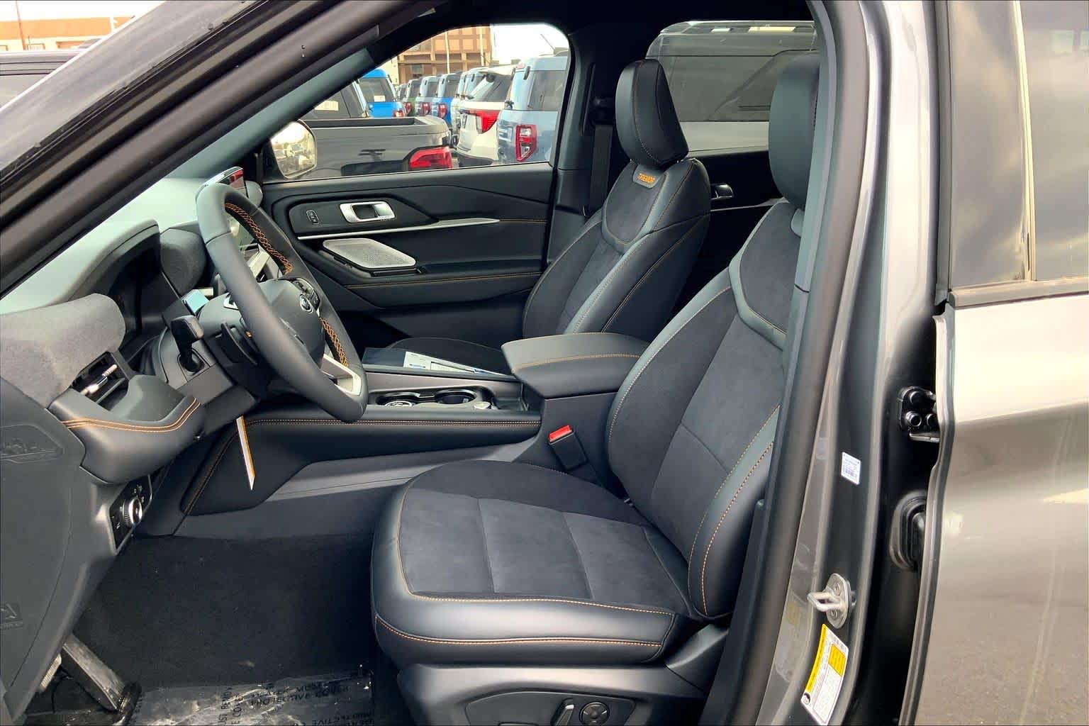 New 2026 Ford Explorer - photo 10