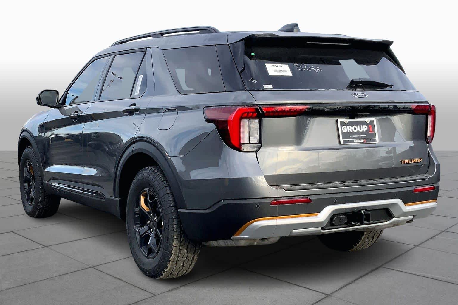New 2026 Ford Explorer - photo 2
