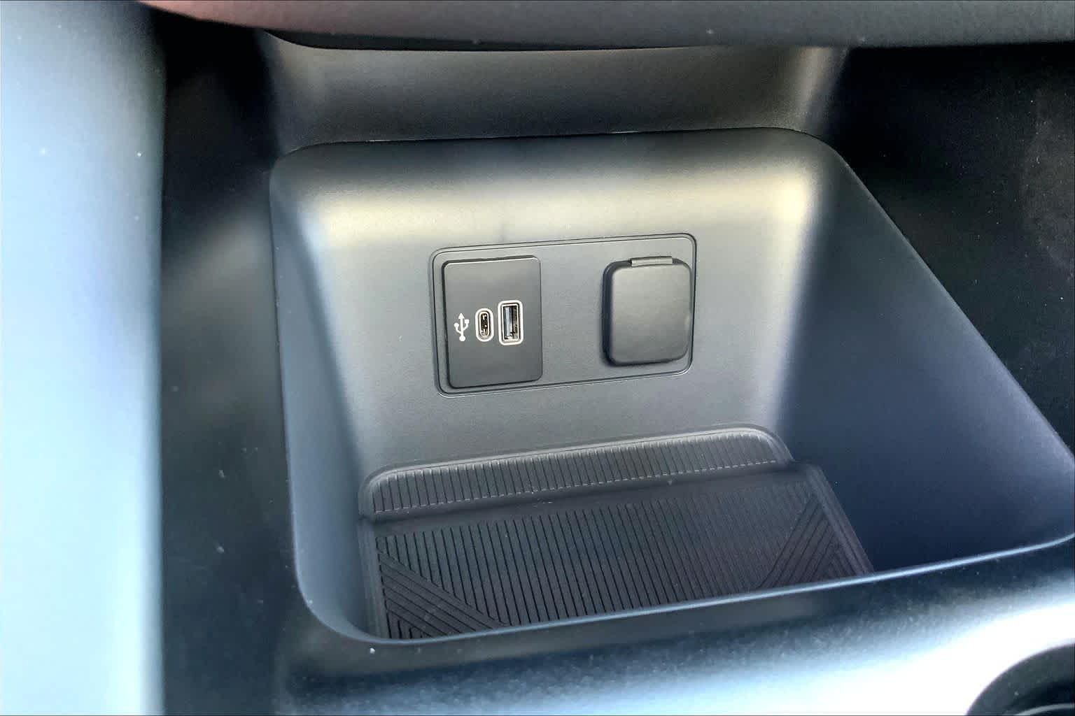 New 2026 Ford Explorer - photo 17