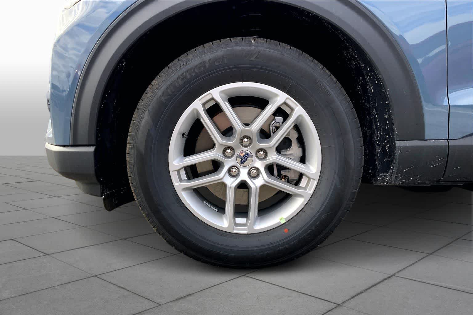 New 2026 Ford Explorer - photo 12
