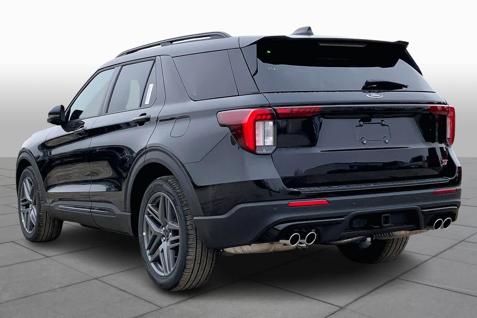 New 2026 Ford Explorer - photo 2