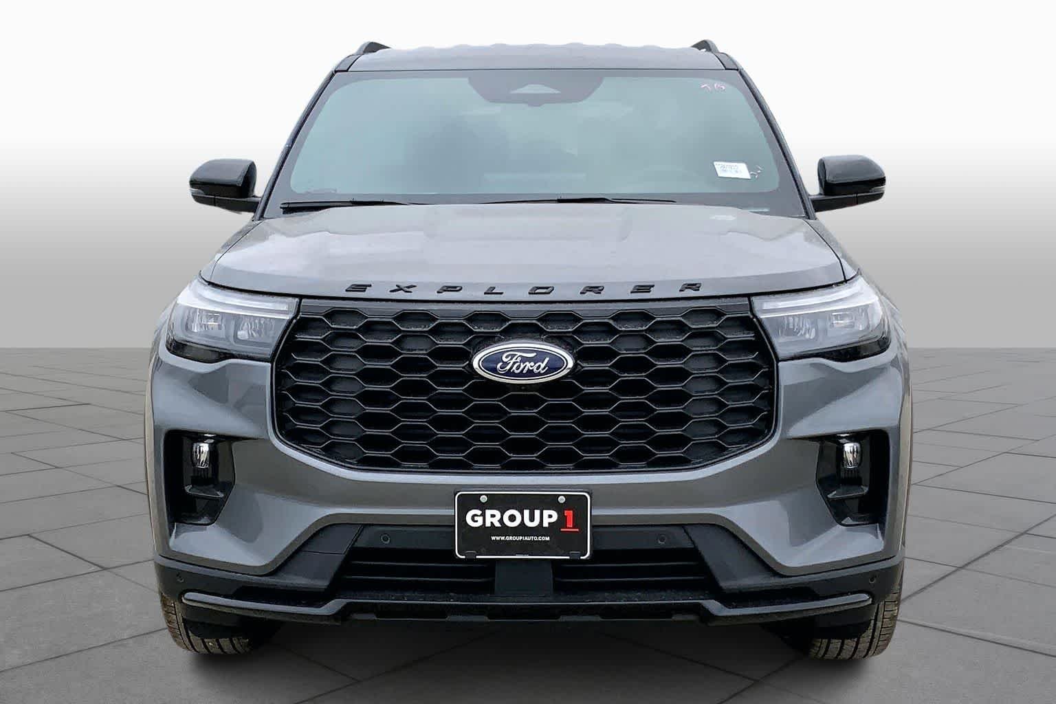 New 2026 Ford Explorer - photo 2