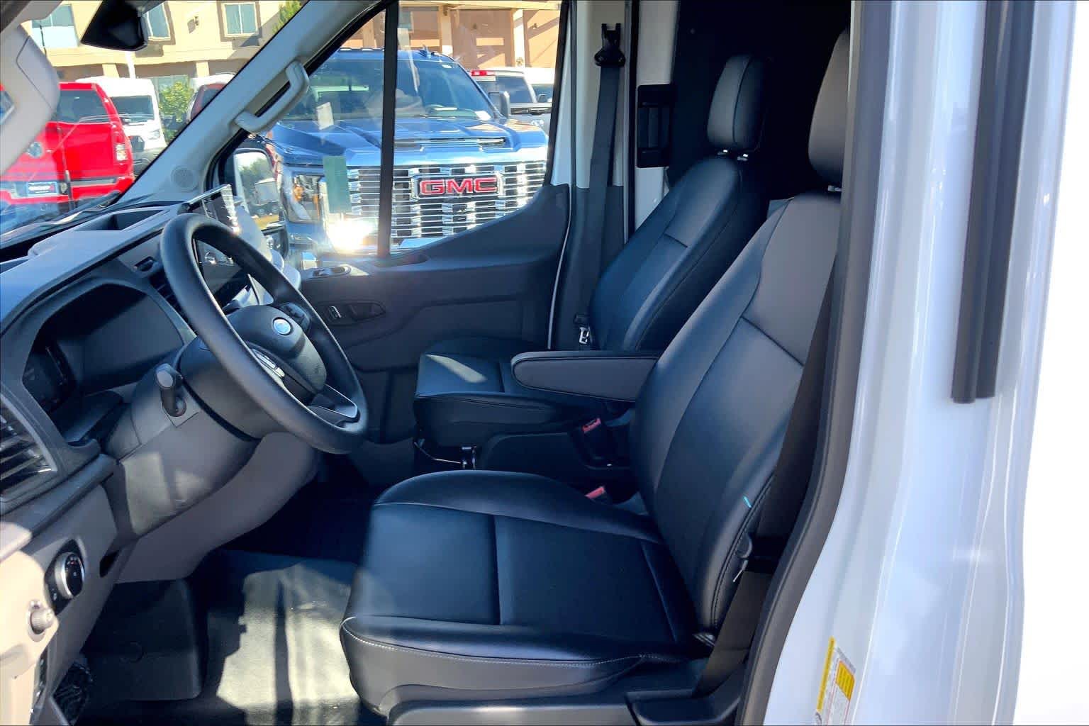 New 2026 Ford Transit 250 - photo 10