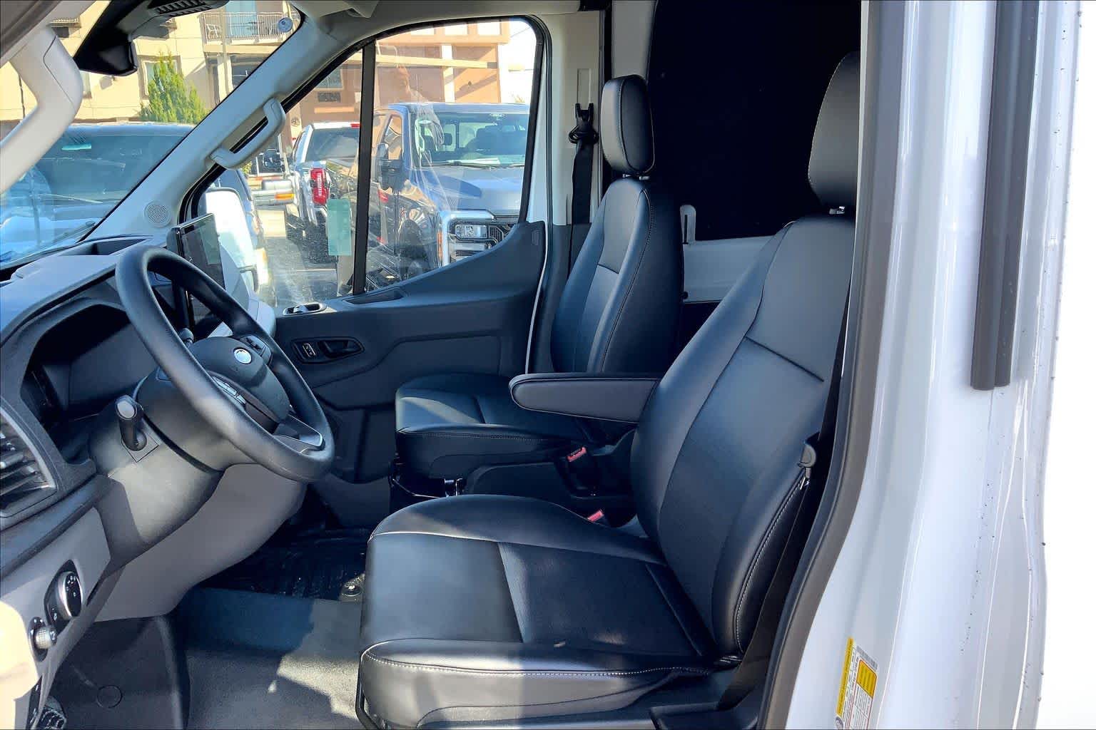 New 2026 Ford Transit 250 - photo 10