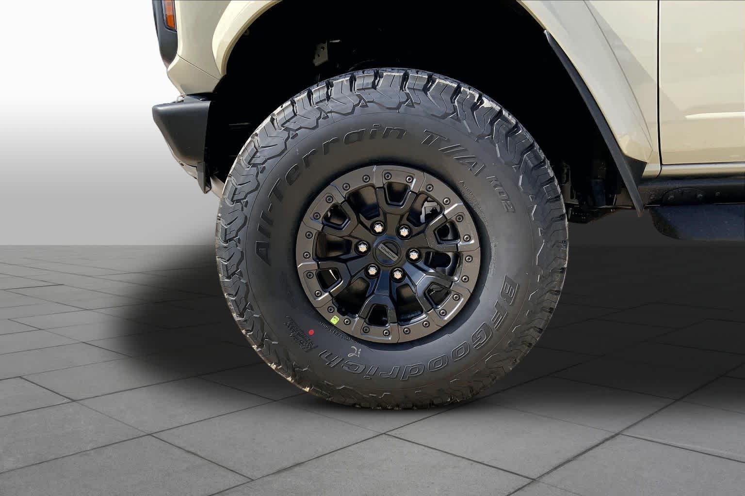 New 2026 Ford Bronco - photo 11