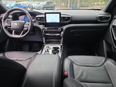 Used 2023 Ford Explorer - photo 2
