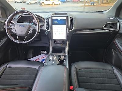 Used 2022 Ford Edge - photo 2