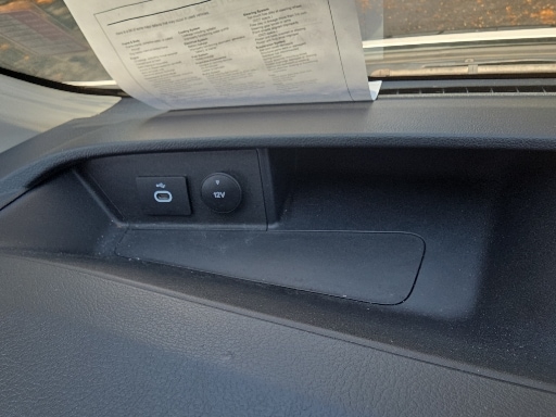 Used 2023 Ford Transit 250 - photo 19