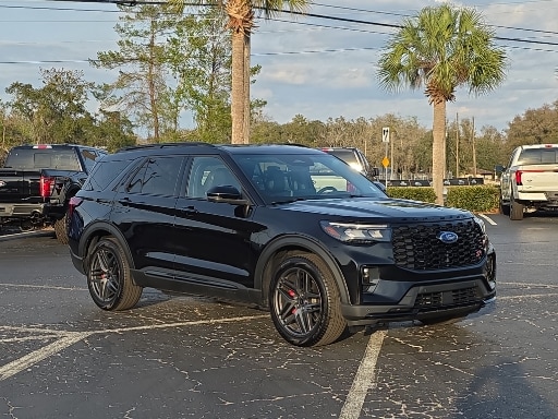 Used 2025 Ford Explorer - photo 13