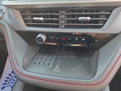 Used 2025 Ford Explorer - photo 7