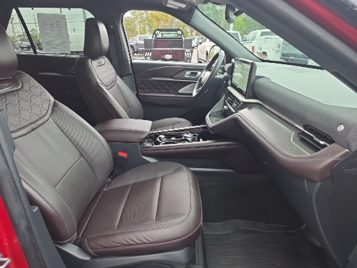 Used 2025 Ford Explorer - photo 17