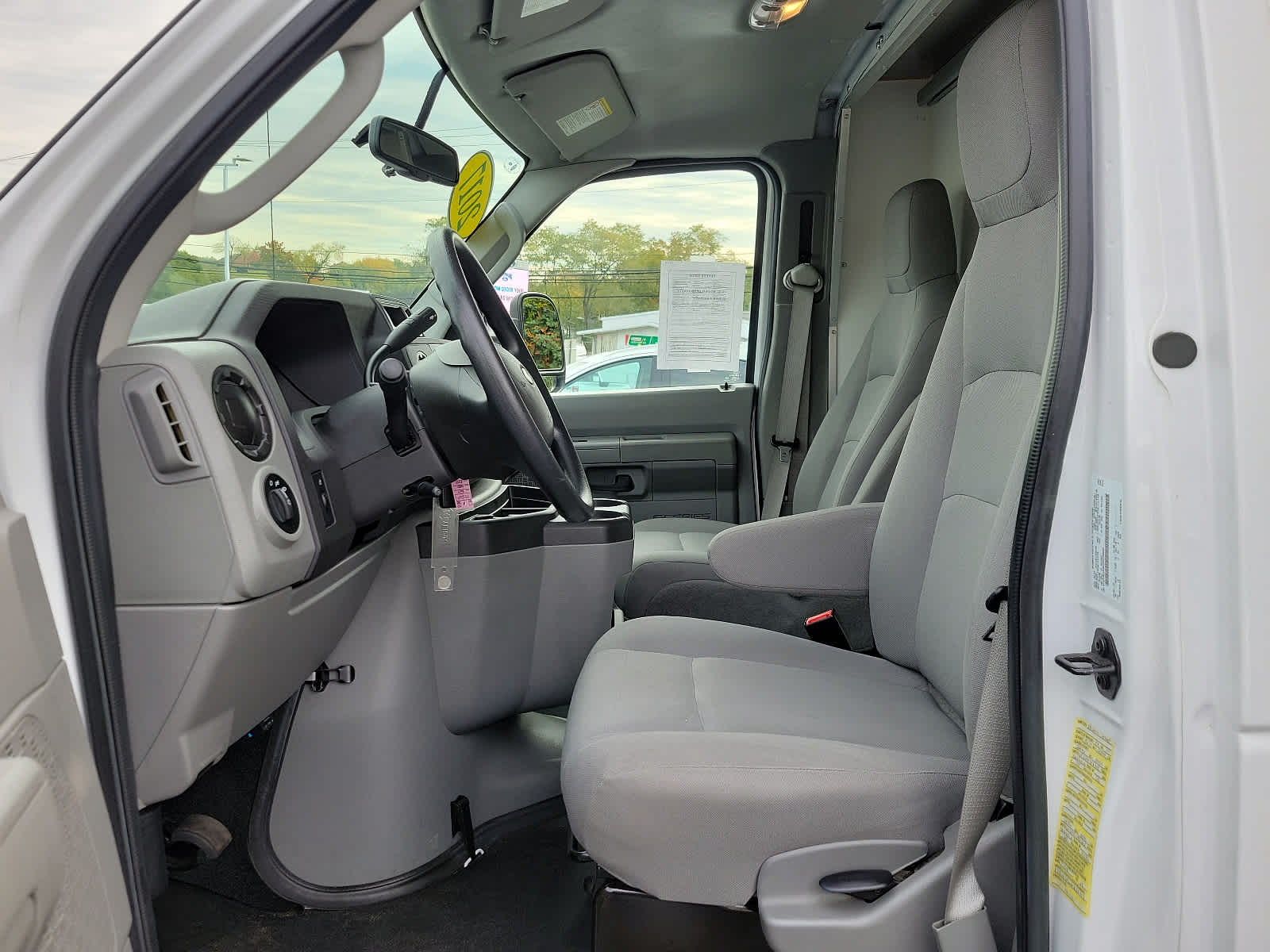 Used 2017 Ford E-350 - photo 14